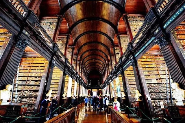 011sir duncan rice library这座位于英国阿伯丁大学的图书馆,有先进