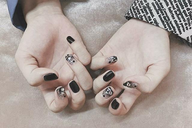 适合秋冬的深色轻奢美甲