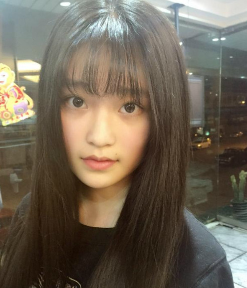 恬恬能卖萌,能文艺,吹