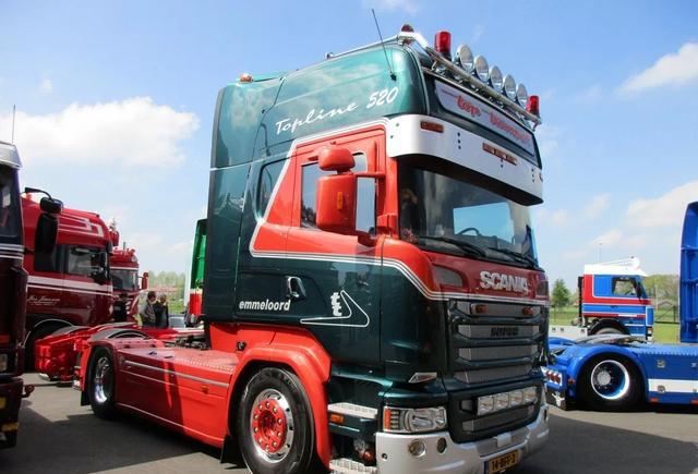 眼花缭乱的2017荷兰wsi卡车展牵引车头篇