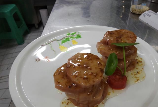 新时代的创意凉菜献给大家,快来欣赏欣赏这大师水平!