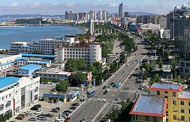 实拍中国最干净城市街道,看不到任何垃圾,令网友称赞不觉!