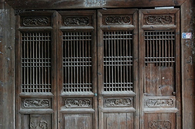 中式古建槅扇