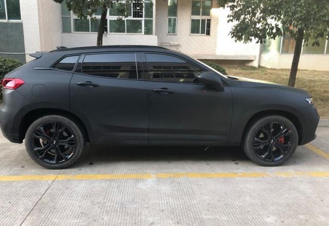 90后wey vv7车主,全国首台磨砂黑改装,网友:国产车也很漂亮!