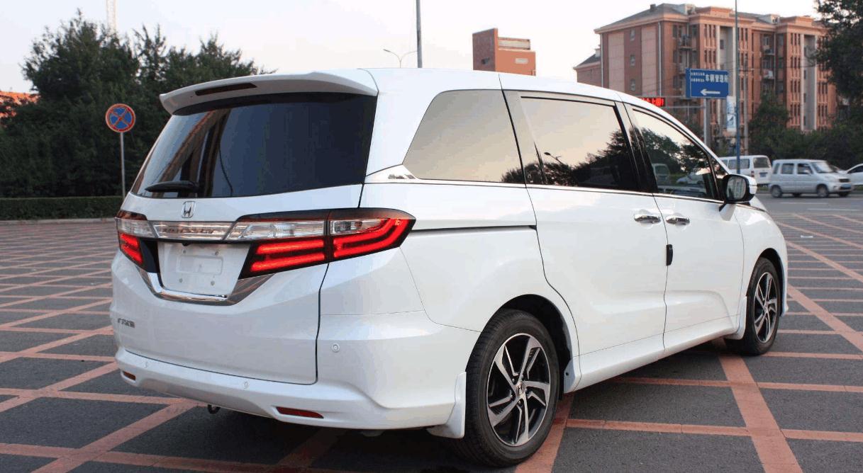 开了多年的老款,还是喜欢不变的配方,新款广本奥德赛提车体验