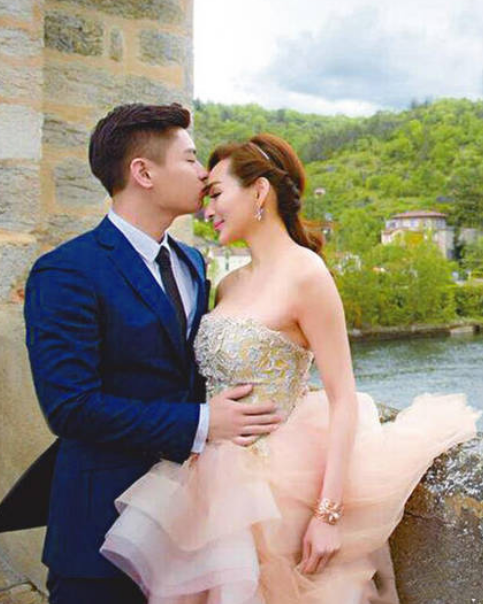 她为富豪生三子,婆婆仍然不满意,离婚后跟小20岁富二代谈恋爱!