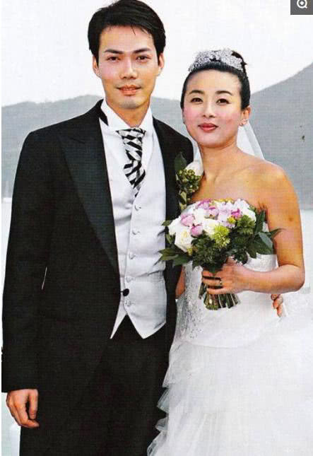 谢天华再当爹,妻子45岁高龄喜怀二胎,第一胎曾四次人工受孕