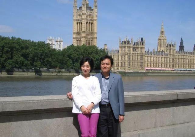 杜鹃替夫还债8亿:你赢我陪你笑傲江湖,你输我陪你东山再起