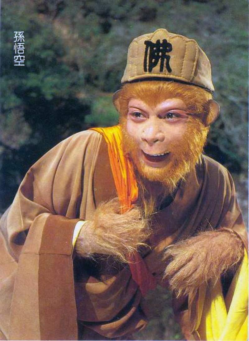 "六小龄童"被嘲讽: 除了《西游记》你还有啥? 评论区炸开了锅!