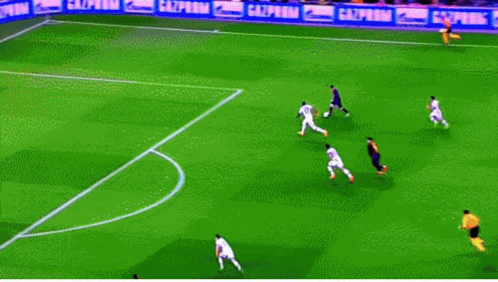 国际足坛又见"暴虐式"过人 被梅西羞辱之人又遭遇奇耻大辱