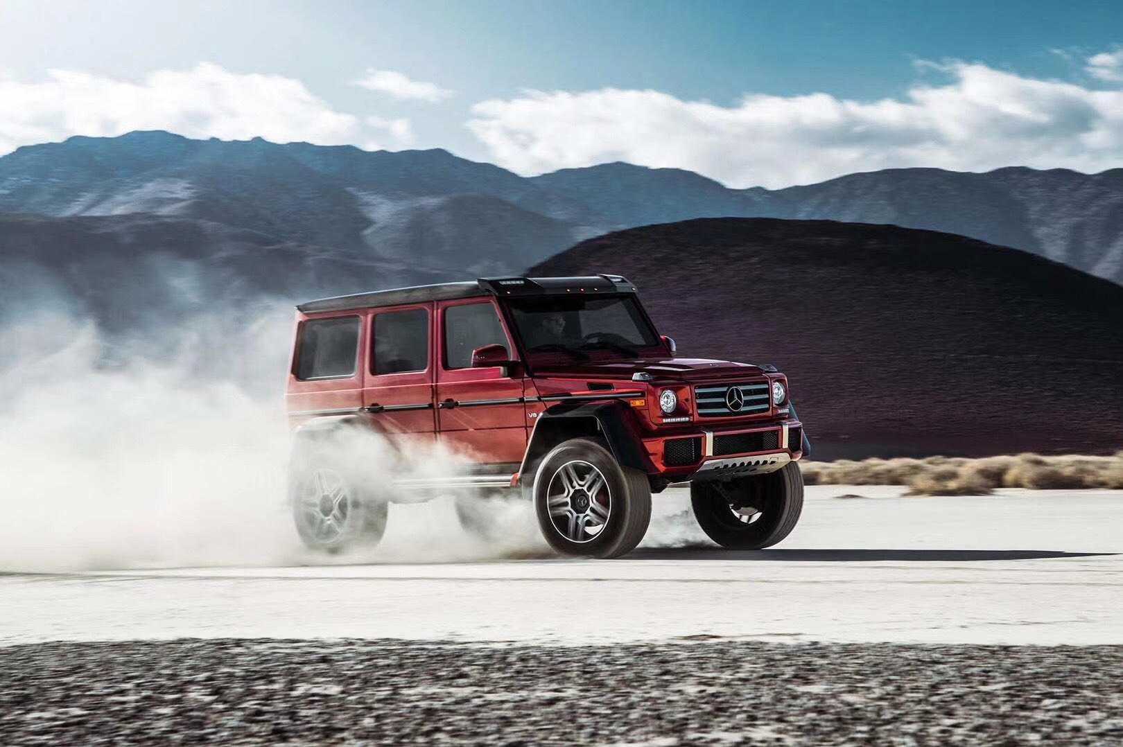 奔驰g5504x4打造桥式底盘梅赛德斯实力越野悍将个性与传承兼备