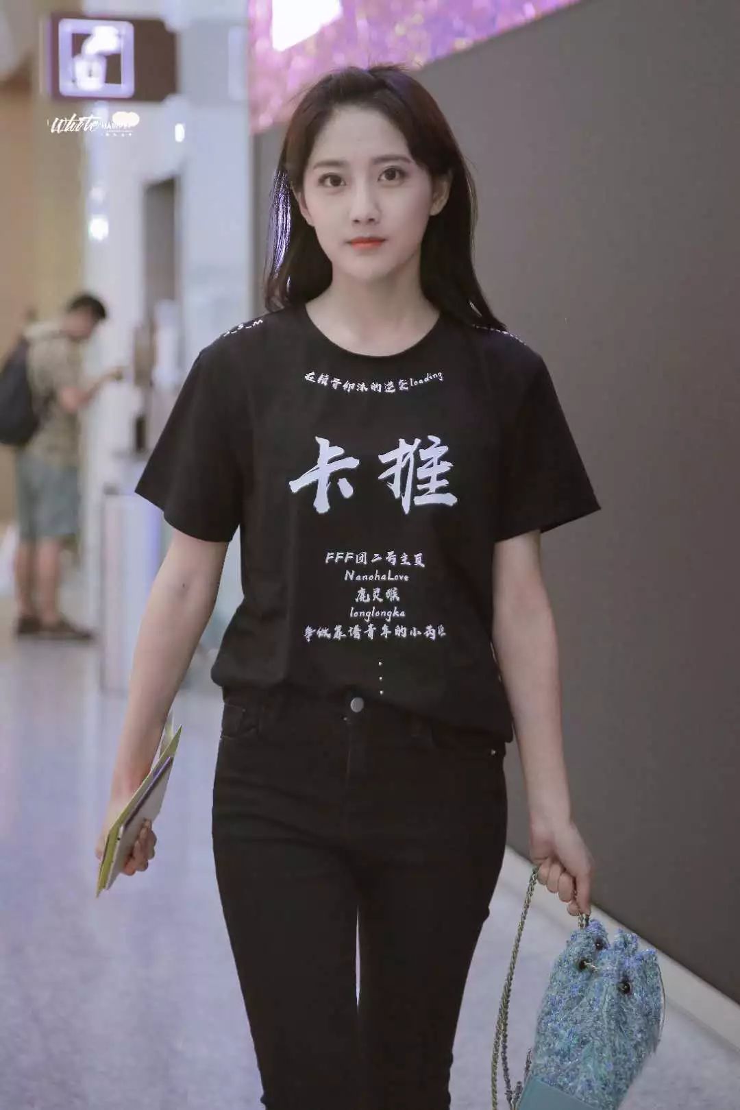 李艺彤中报再获第一 破去年总冠军票数纪录|聚焦SNH48总决选