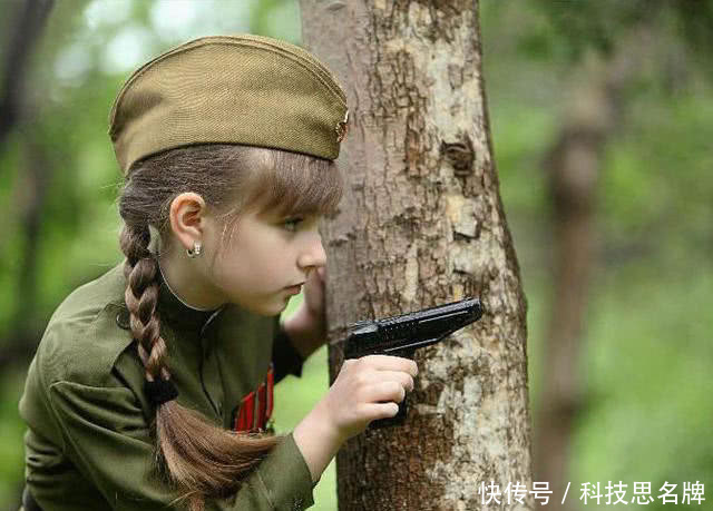 二战中,苏联女兵为何只穿裙子不穿裤子?真相曝光,让人无法接受