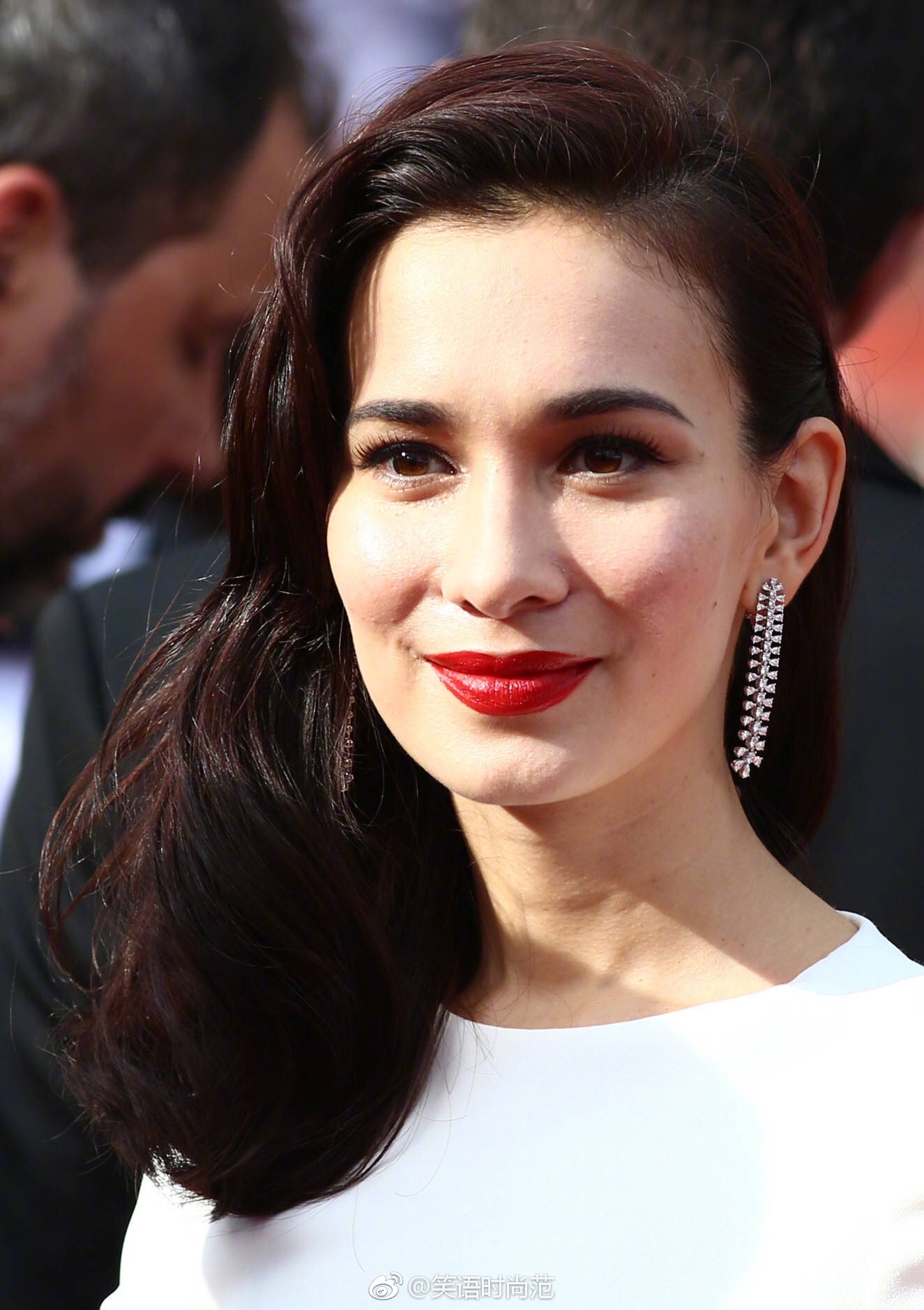 第71届戛纳电影节开幕式红毯妆容盘点