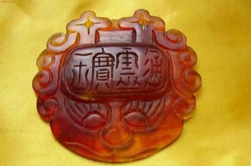 贾宝玉口中所衔的那块玉是什么玉呢?