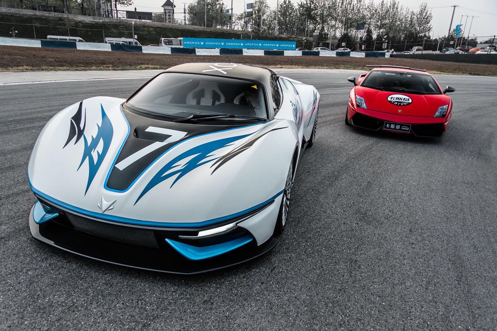 9秒 arcfox-7成为china gt领航车