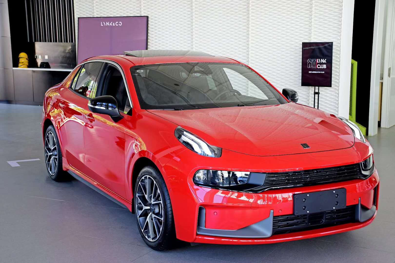 领克03北京到店,cma架构首款轿车下月上市