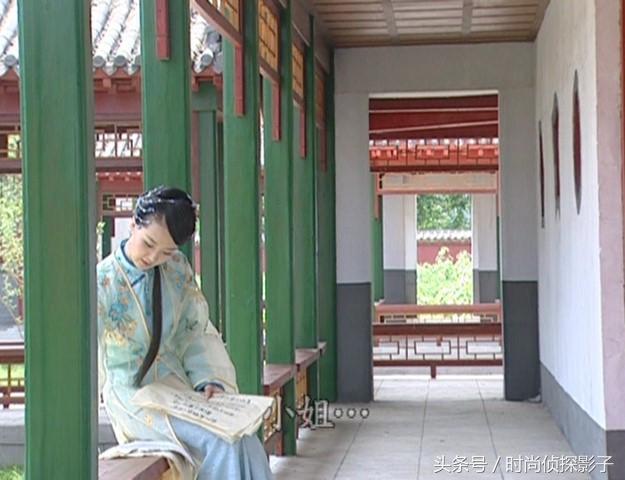 凉亭中的婀娜倩影甄宓端庄黛玉婉约紫萱风情万种
