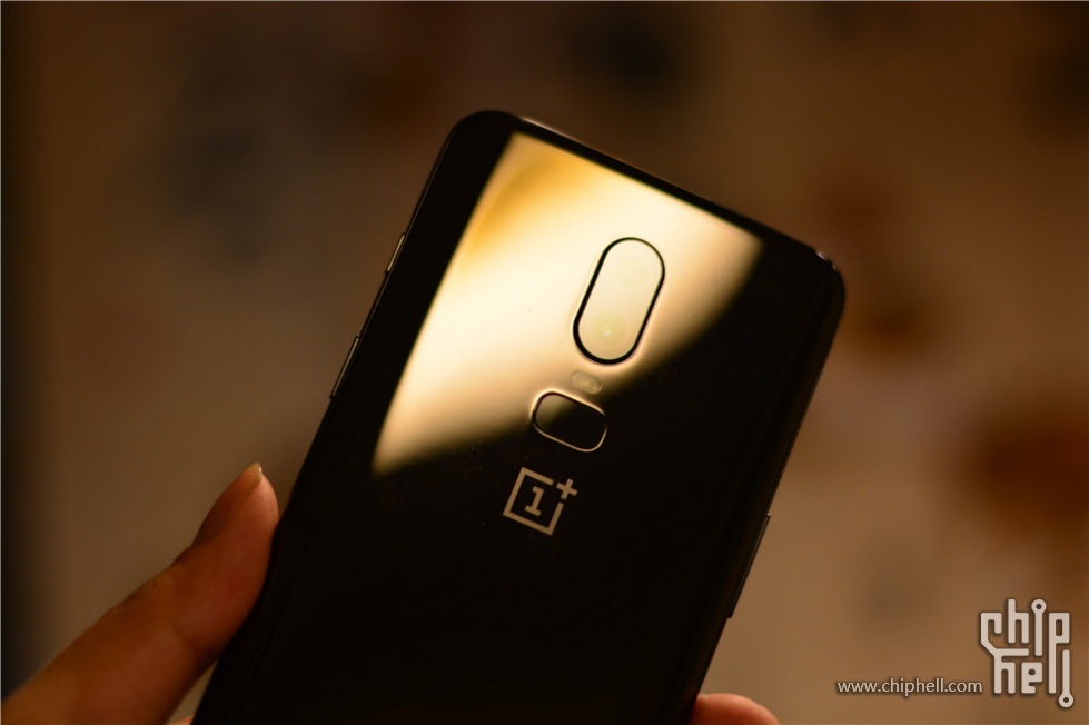 一加6亮瓷黑开箱及Android P尝鲜 更新完毕