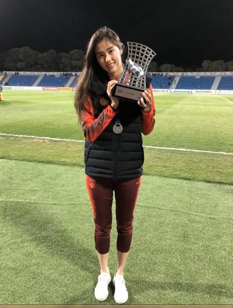 中国女足球员李影打入7球,当选最佳射手