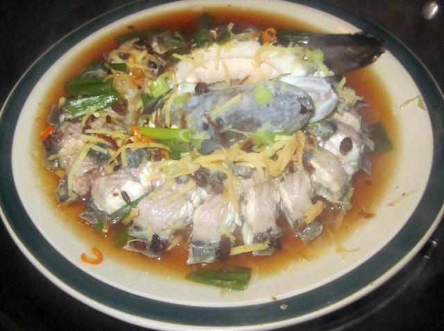 广东家常菜蒸白鳝枸杞汤