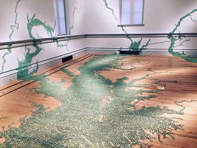 华裔艺术家林璎出生于美国俄亥俄州