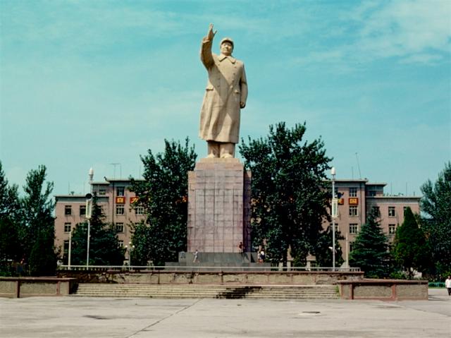 河南记忆1984年,国家重工业基地洛阳市