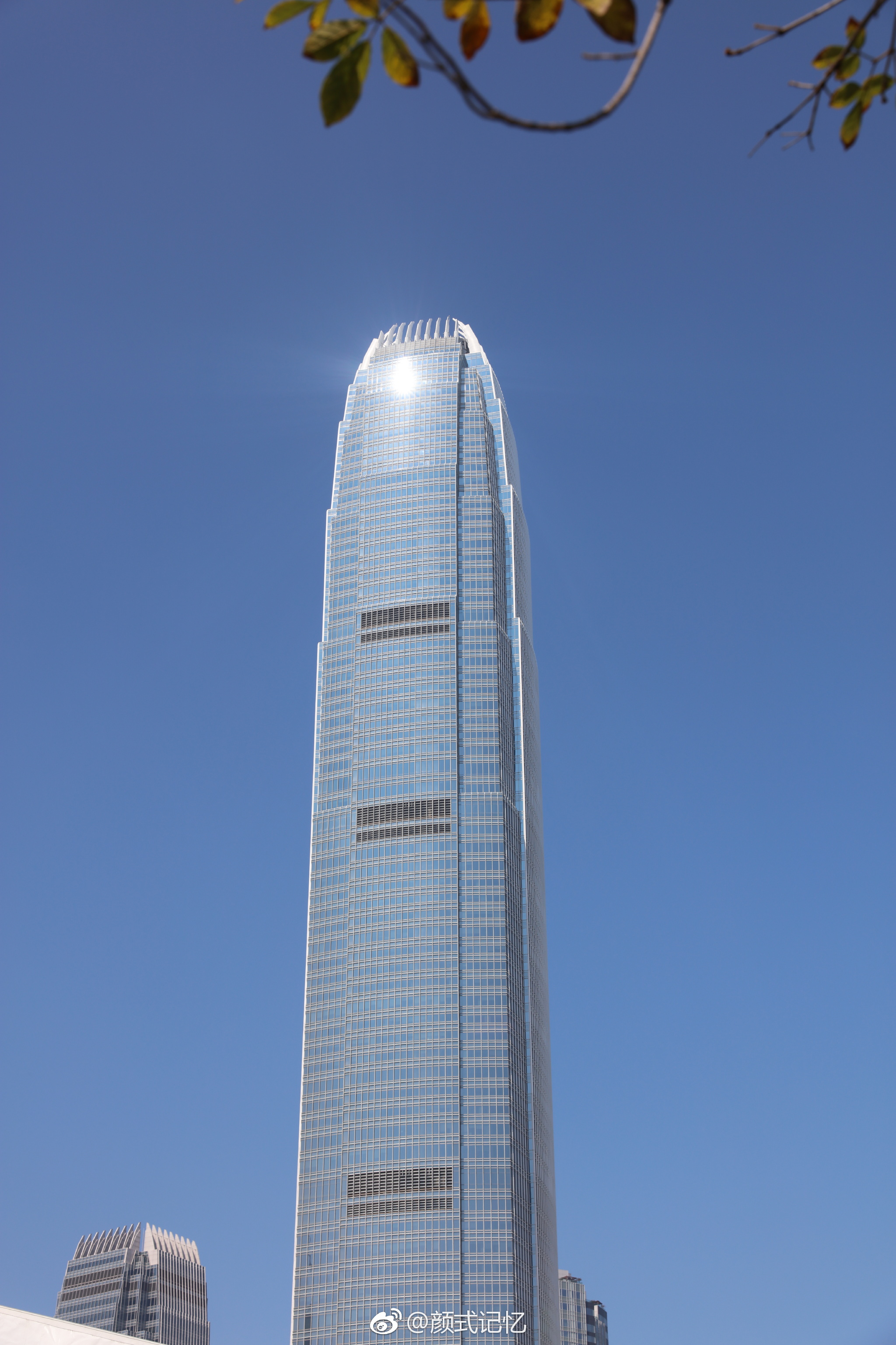 香港国际金融中心一一中环首席摩天大楼(楼高4158米,90层