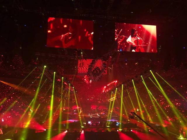 太凶残了吧!华晨宇9.8鸟巢火星演唱会团票,同时