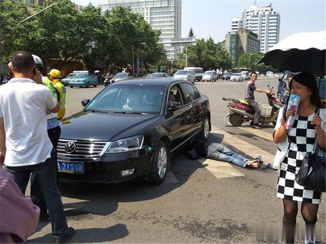 碰瓷也有行規這3種車他們打死也不碰內行人說漏嘴