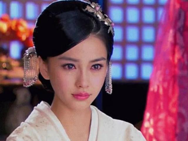 女星古装哭戏,若能选一个为她擦干眼泪