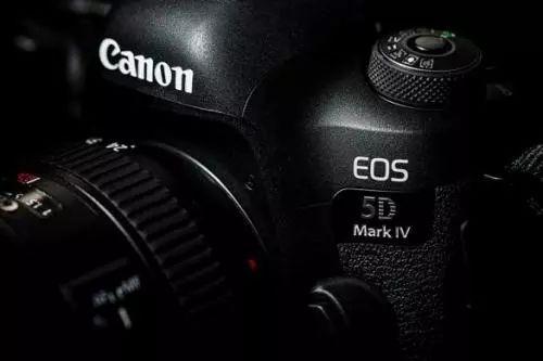 全画幅大降价!5D4和D850近距离肉搏,你选谁?