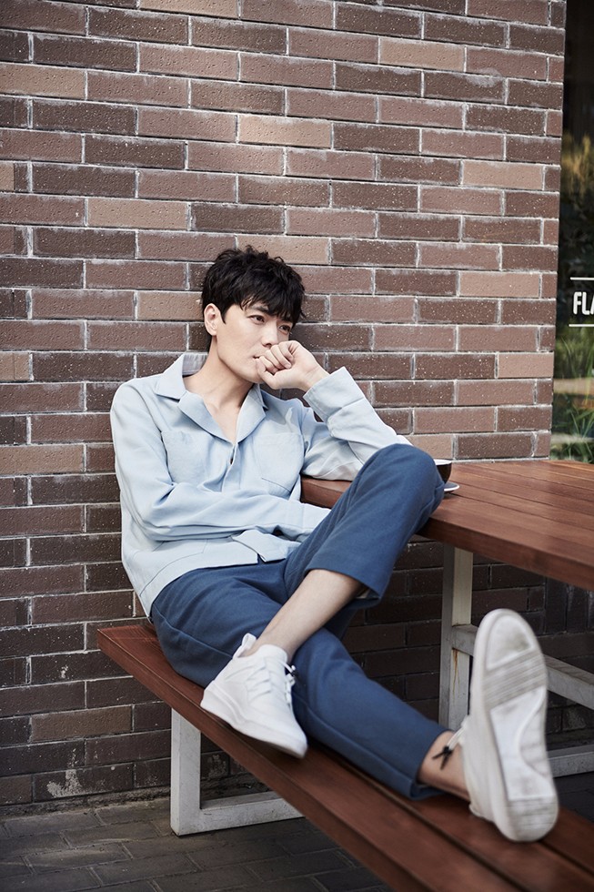 季晨生日写真曝光 温暖惬意诠释雅痞绅士