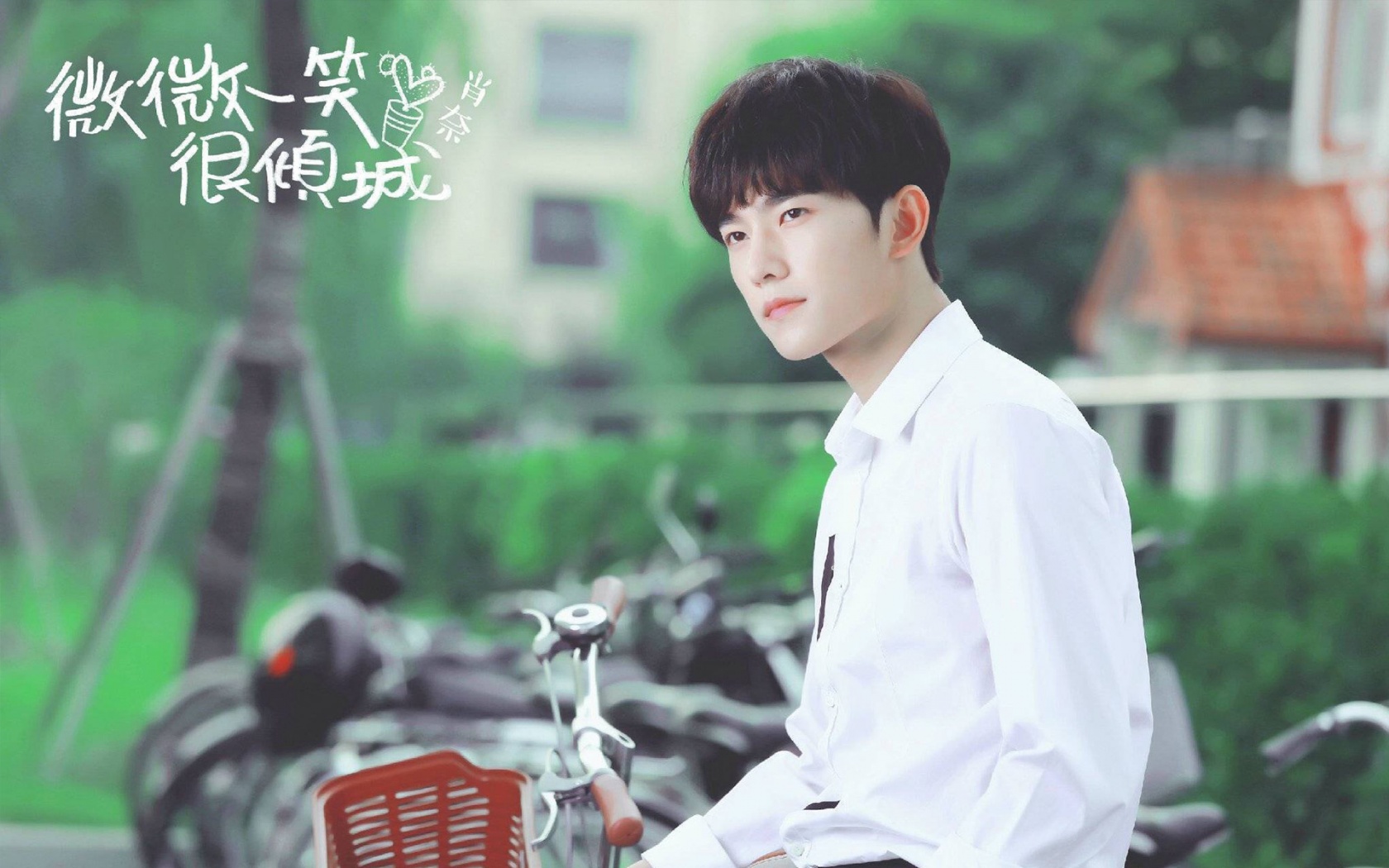 起演霸道总裁的明星,张翰肯定是演绎最多的,年轻时演的慕容云海还不错