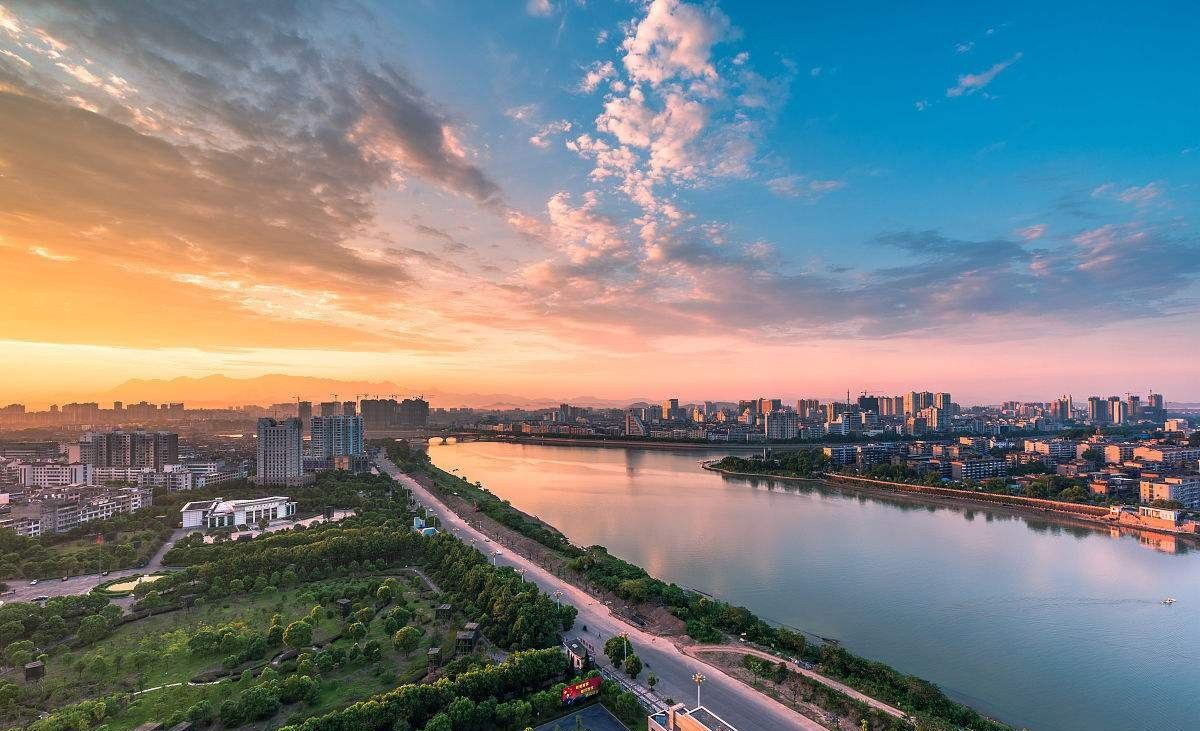 江西第一旅游城市虽为三线游客却达16亿排名碾压深圳大连