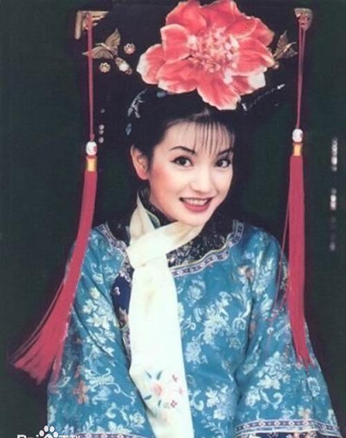 盘点《还珠格格》中赵薇的十二套造型,最美小燕子当之无愧!