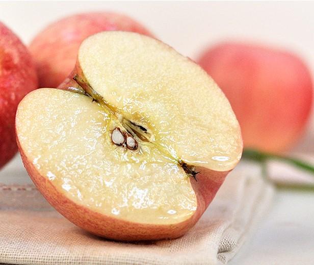 被称为"全方位健康水果"的苹果,到底要不要削皮吃呢?