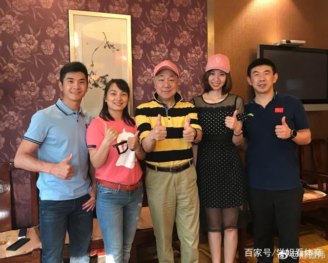 奥运冠军邢傲伟近照离婚4年英俊潇洒前妻朱樱樱独自抚养女儿