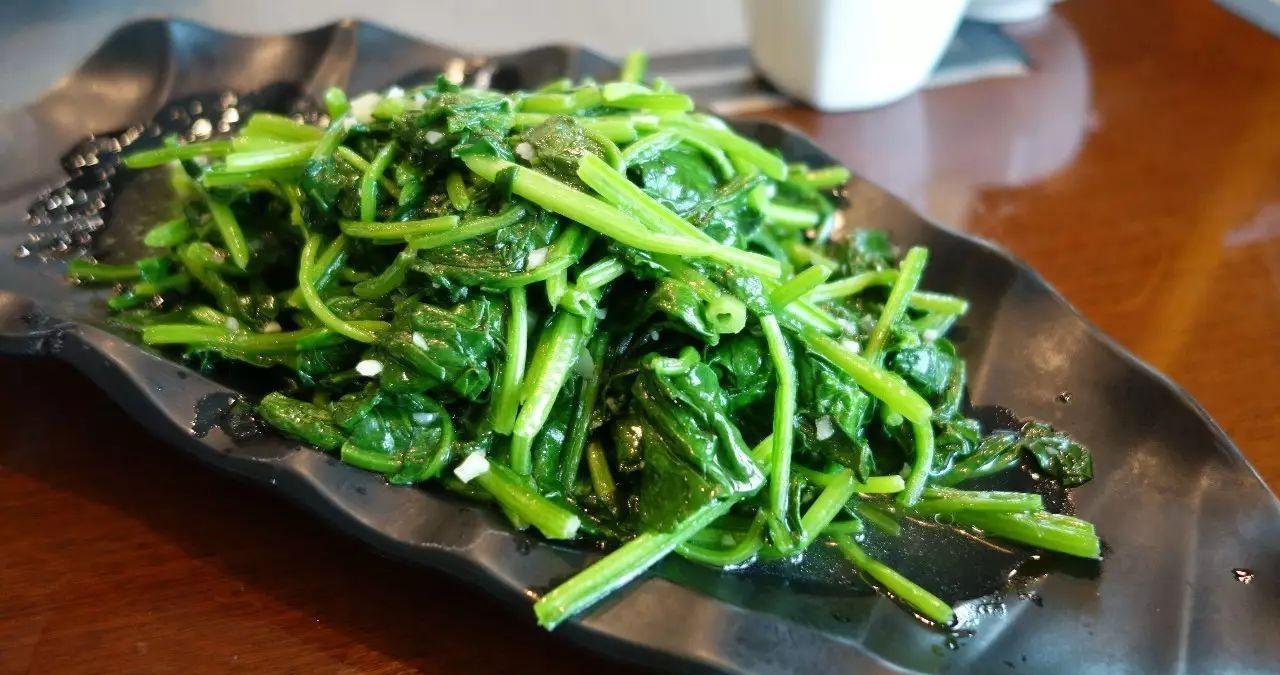 我每次路过西柏坡必去的一家"三好"餐厅