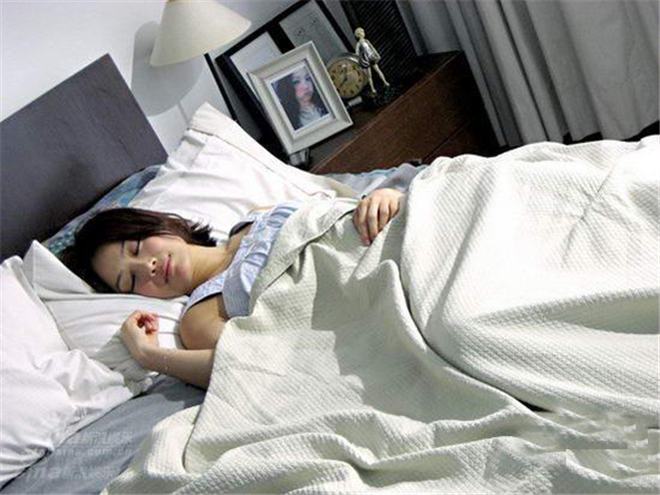 家里有个懒媳妇儿是什么梗?可怜3岁的儿子,活的像根草