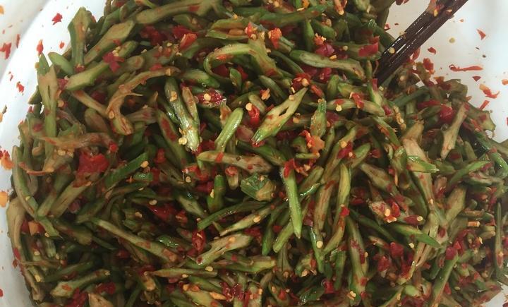 农村的刀豆这么腌着吃, 那个酸爽劲无与伦比的嗨
