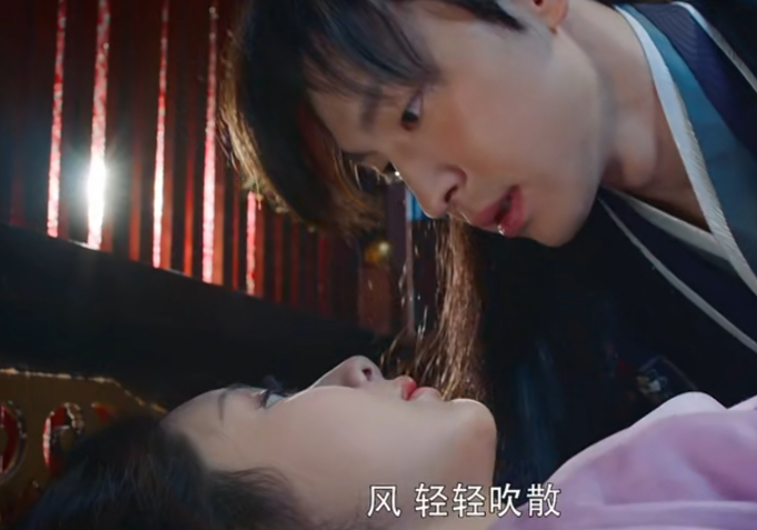 香蜜:旭凤兽性大发强行与锦觅水中"双修",锦觅三字回应气坏他