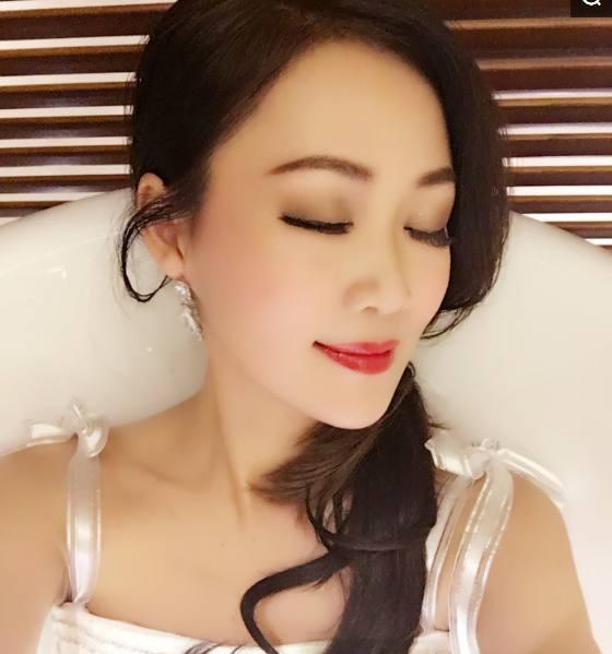 她是曾经红极一时的女演员, 现在还有人记得她的名字吗?