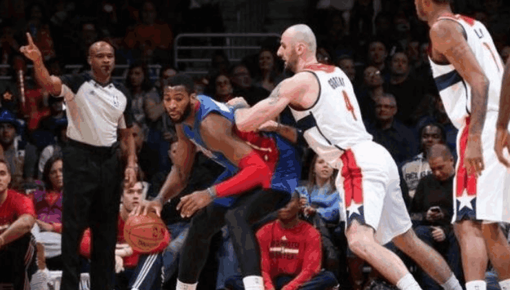 NBA历史上哪位中锋运球最好？