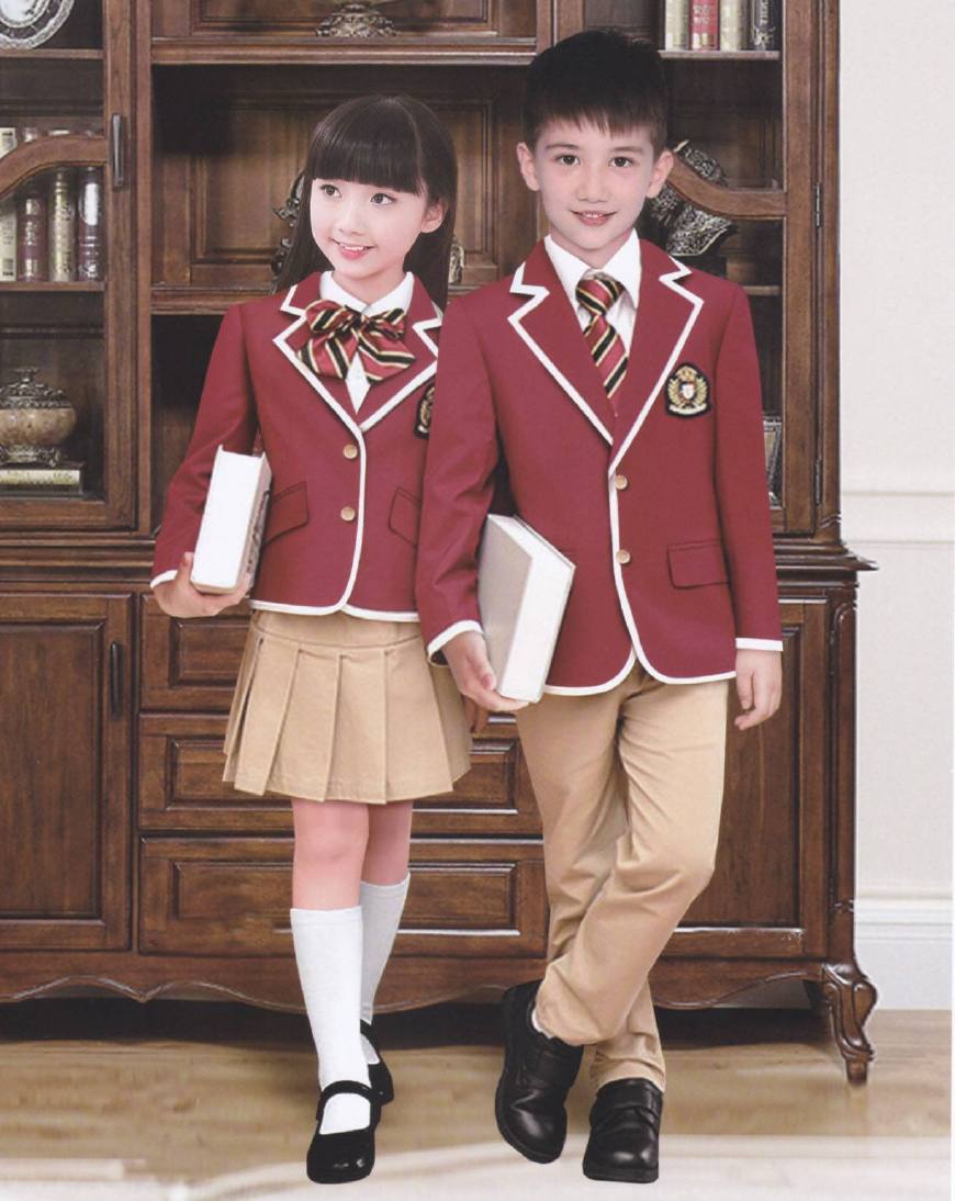 杭州某小学校服费上万元?只因学生家长太有钱!学费高达12万