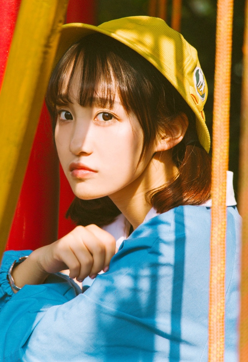 清纯甜美长发大眼美女俏皮迷人户外写真集 @微相册 @微博摄