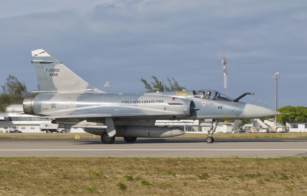 巴西甩卖幻影战斗机,购买时耗资1亿美元,现在