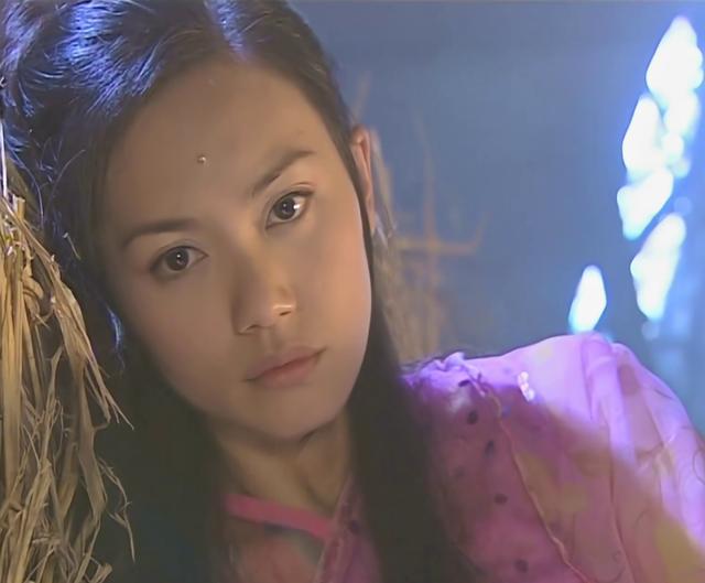 这位女星古装扮相经典,39岁时息影嫁人,46岁被粉丝称为花仙子