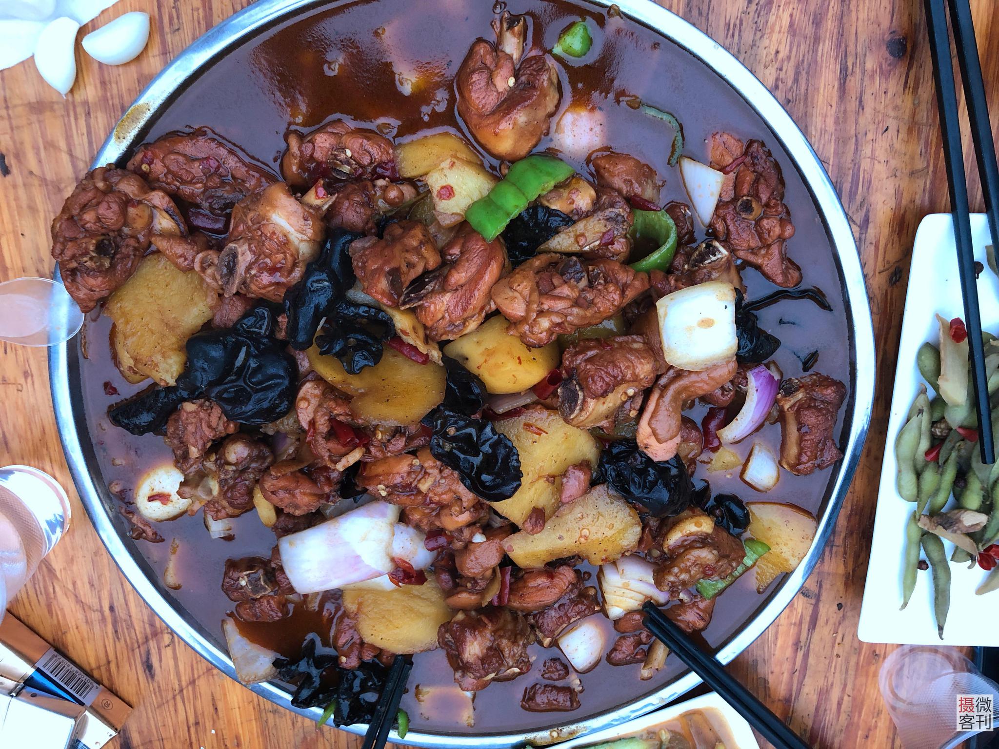 炒鸡店藏在老家属院内 有人跑20公里来吃