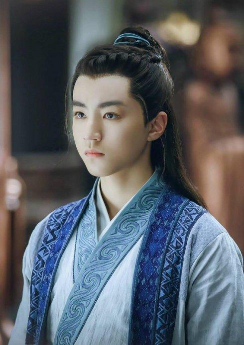 男演员的帅气古装造型往往会收获一大票迷妹,可有人偏偏不适合!